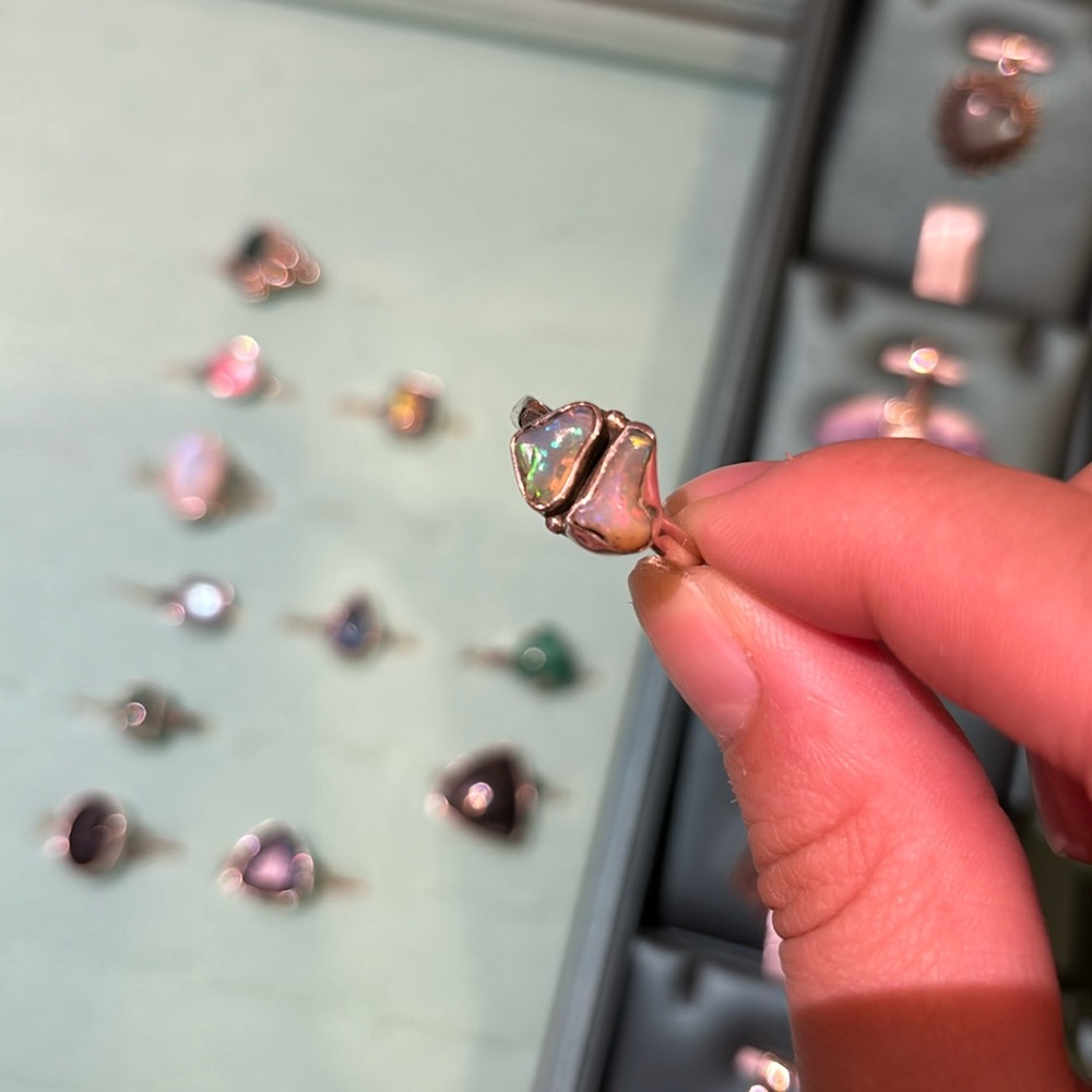 Ethiopian opal size 7 1/2